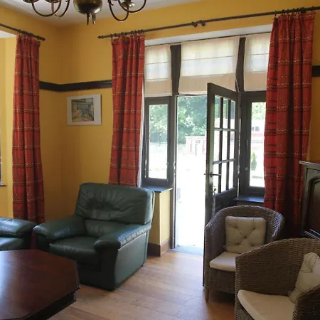 Villa Cozy Near Forest In Huy